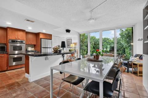 946 NE 24th Avenue #186, Hallandale Beach FL - photo 20 of 68