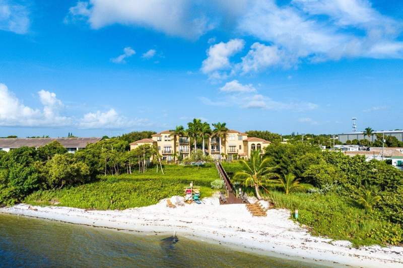 4 bedroom Townhouse at 910 Via Villagio, Villagio Del Mar, Hypoluxo — photo 3