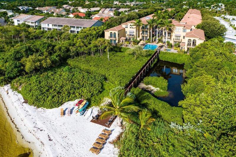 4 bedroom Townhouse at 910 Via Villagio, Villagio Del Mar, Hypoluxo — photo 4