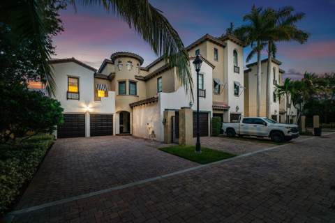 910 Via Villagio, Hypoluxo FL - photo 7 of 56