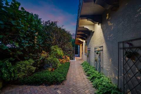 910 Via Villagio, Hypoluxo FL - photo 8 of 56