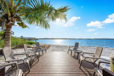 910 Via Villagio, Hypoluxo FL - photo 15 of 56