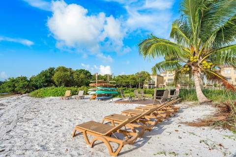 910 Via Villagio, Hypoluxo FL - photo 16 of 56