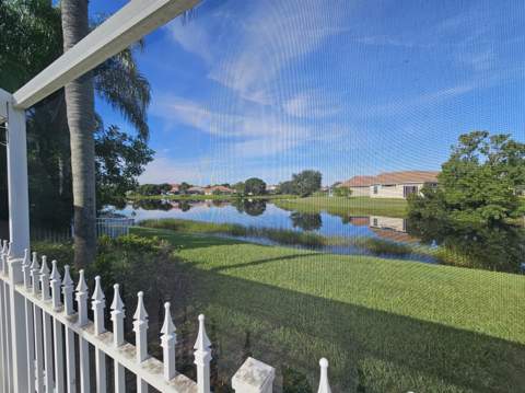 909 SW Lake Charles Circle, Port St. Lucie FL - photo 6 of 33
