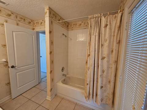 909 SW Lake Charles Circle, Port St. Lucie FL - photo 20 of 33