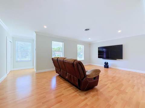 2621 NE 51st Court, Lighthouse Point FL - photo 7 of 30