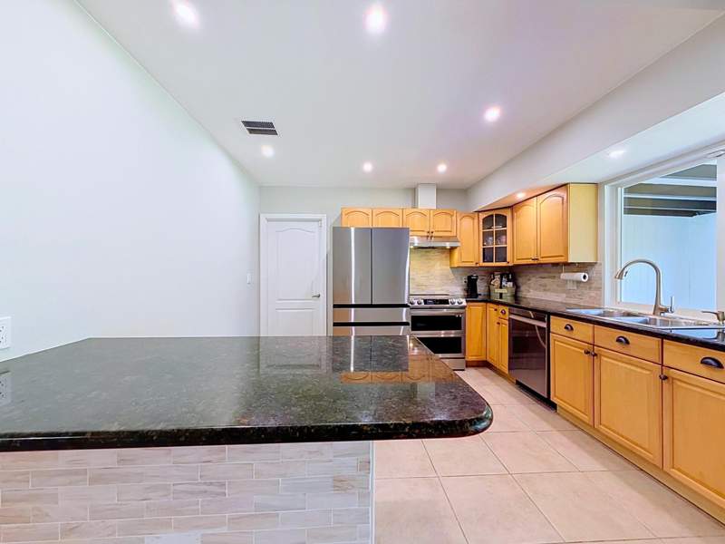 2 bedroom Single Family Residence at 2621 NE 51st Court, Coral Villas, Lighthouse Point — photo 5