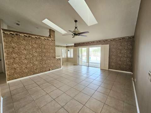 909 SW Lake Charles Circle, Port St. Lucie FL - photo 18 of 33
