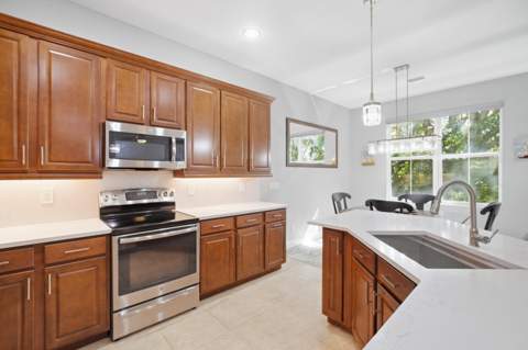 1020 Piccadilly Street, Palm Beach Gardens FL - photo 9 of 31