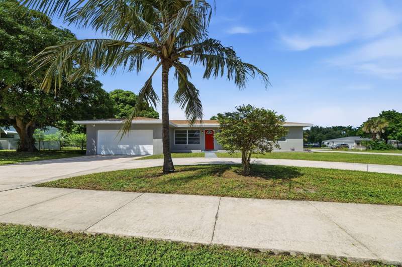 3 bedroom Single Family Residence at 207 Bayberry Drive, Kelsey City, Lake Park — photo 2