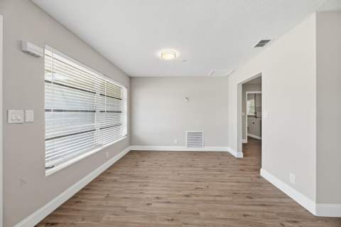 207 Bayberry Drive, Lake Park FL - photo 9 of 38