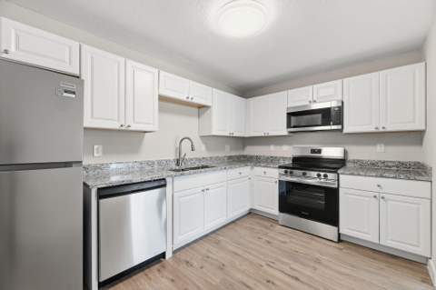207 Bayberry Drive, Lake Park FL - photo 14 of 38