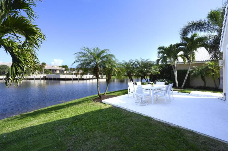 3 bedroom Single Family Residence at 17080 Crossgate Drive, Bridgegate South At Jonathans Landing, Jupiter — photo 5