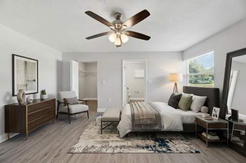207 Bayberry Drive, Lake Park FL - photo 7 of 38