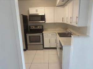 3600 NW 21st Street #406, Lauderdale Lakes FL - photo 6 of 6