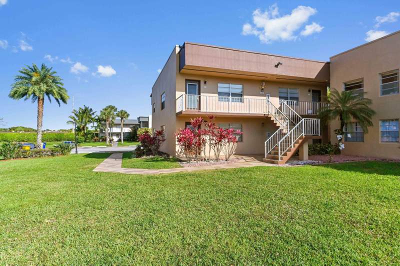 1 bedroom Condominium at 528 Burgundy K Avenue, Kings Point Burgundy Condos, Delray Beach — photo 2
