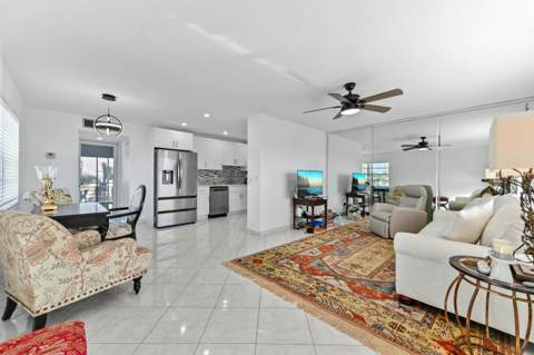 528 Burgundy K Avenue, Delray Beach FL - photo 7 of 32
