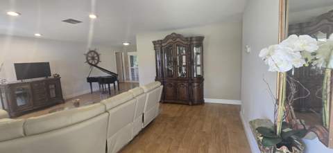 729 NW 23rd Lane, Delray Beach FL - photo 12 of 42