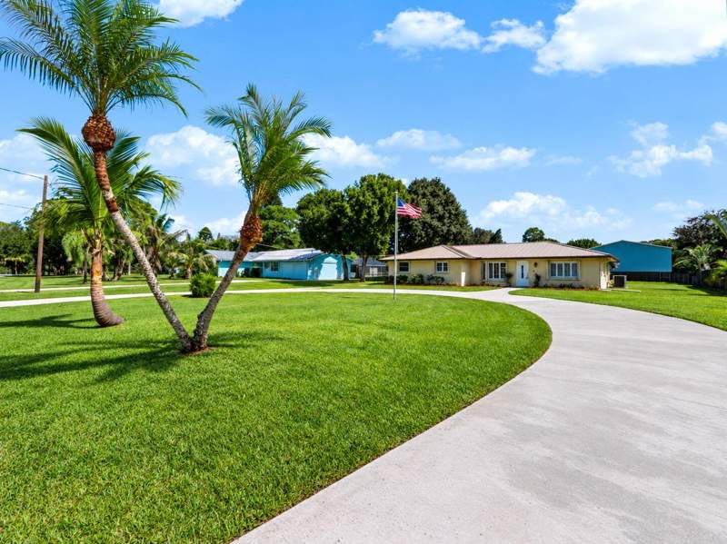 3 bedroom Single Family Residence at 1550 SW Wildcat Trail, James Villa, Stuart — photo 4