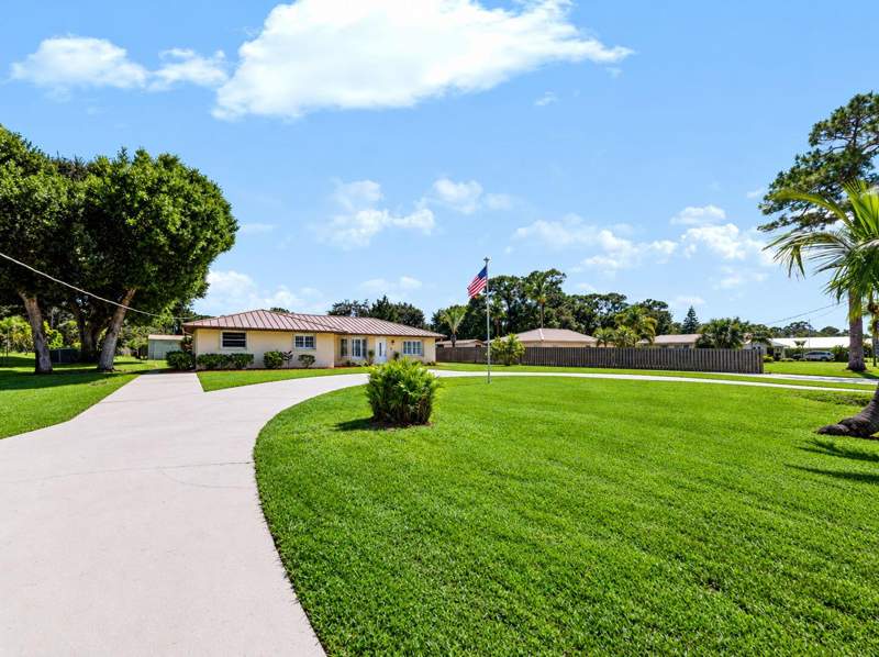 3 bedroom Single Family Residence at 1550 SW Wildcat Trail, James Villa, Stuart — photo 3