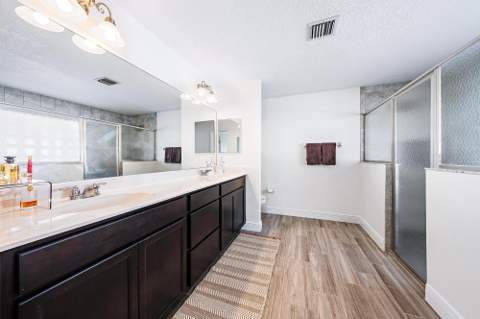 312 Palm Breezes Drive, Fort Pierce FL - photo 17 of 39
