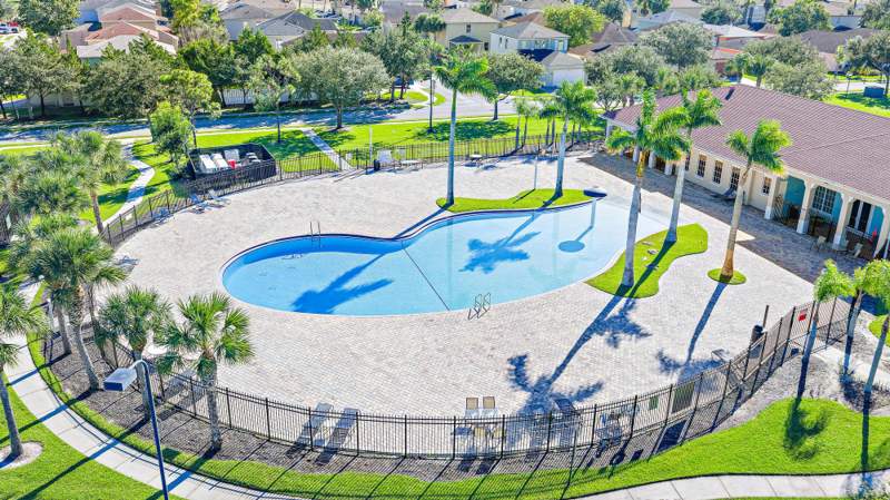 3 bedroom Single Family Residence at 312 Palm Breezes Drive, Morningside Palm Breezes Club Phase 2A, Fort Pierce — photo 5