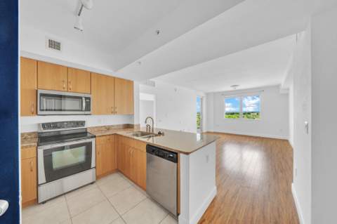 1830 Radius Drive #1009, Hollywood FL - photo 7 of 52