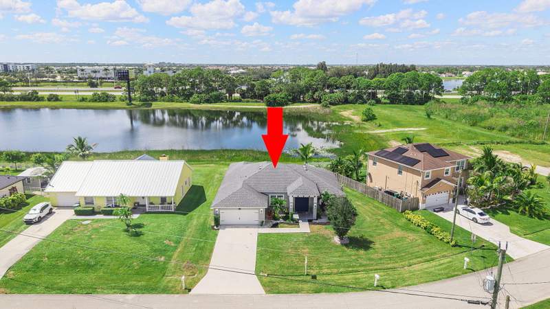 4 bedroom Single Family Residence at 2126 SW Alminar Street, Port St Lucie Section 35, Port St. Lucie — photo 3