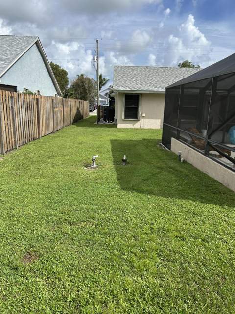 934 SE Atlantus Avenue, Port St. Lucie FL - photo 15 of 54