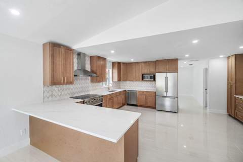 4879 Lincoln Road, Delray Beach FL - photo 9 of 29