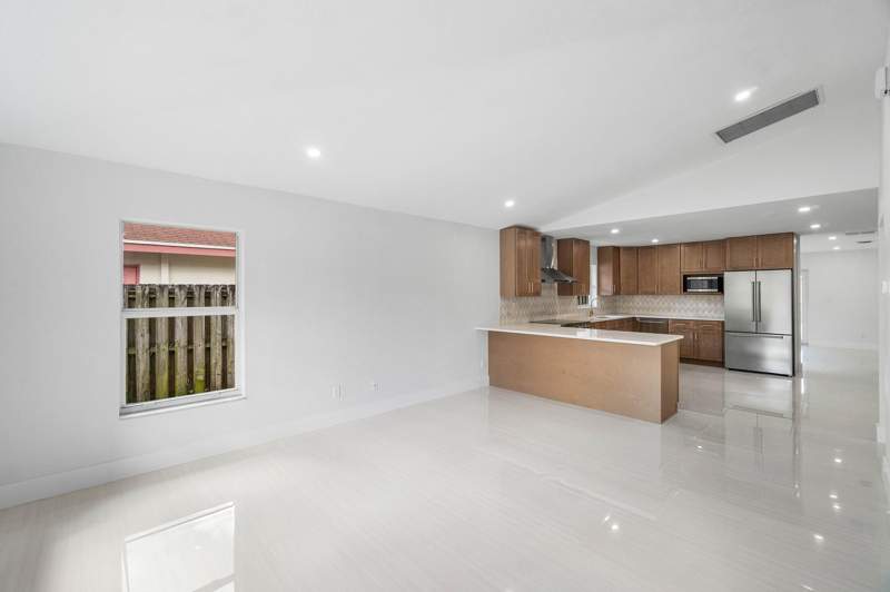 3 bedroom Single Family Residence at 4879 Lincoln Road, Country Club Acres , Delray Beach — photo 5