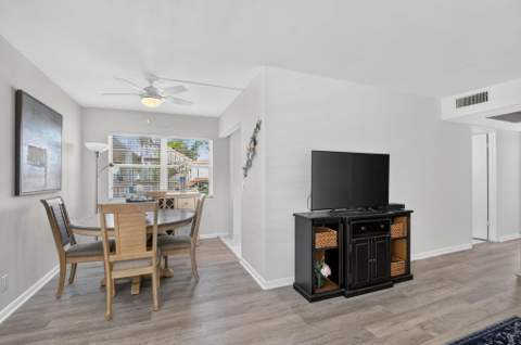 150 Mansfield D, Boca Raton FL - photo 7 of 44