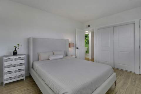 112 Salisbury #E, West Palm Beach FL - photo 20 of 25