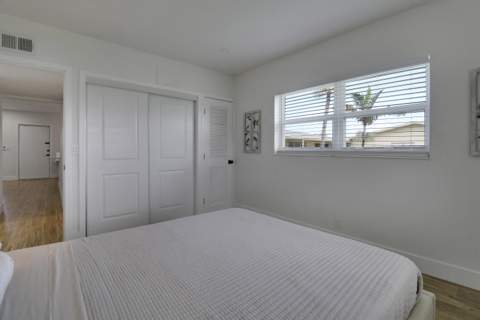 112 Salisbury #E, West Palm Beach FL - photo 21 of 25