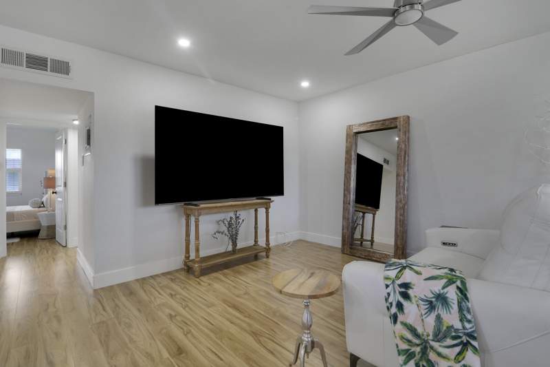 2 bedroom Condominium at 112 Salisbury #E, Salisbury Condos, West Palm Beach — photo 3
