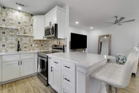 112 Salisbury #E, West Palm Beach FL - photo 10 of 25