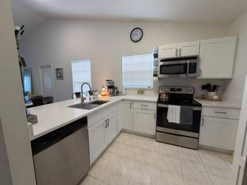 1437 Royal Forest Court, West Palm Beach FL - photo 14 of 51