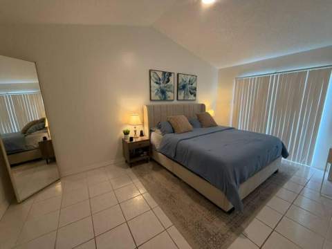 1437 Royal Forest Court, West Palm Beach FL - photo 19 of 51