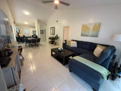 1437 Royal Forest Court, West Palm Beach FL - photo 24 of 51