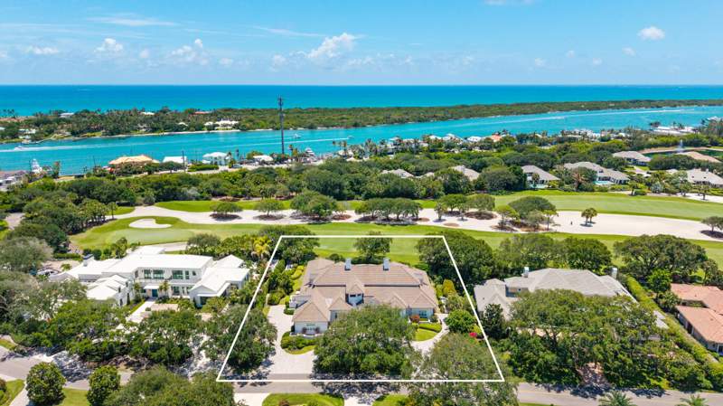 5 bedroom Single Family Residence at 17965 SE Village Circle, Jupiter Hills Village, Tequesta — photo 2