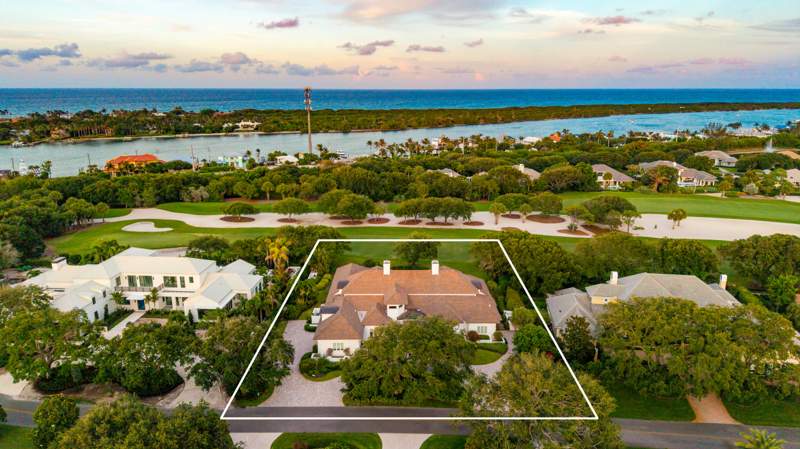5 bedroom Single Family Residence at 17965 SE Village Circle, Jupiter Hills Village, Tequesta — photo 3