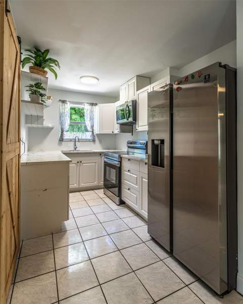 12053 Colony Avenue, Palm Beach Gardens FL - photo 7 of 31