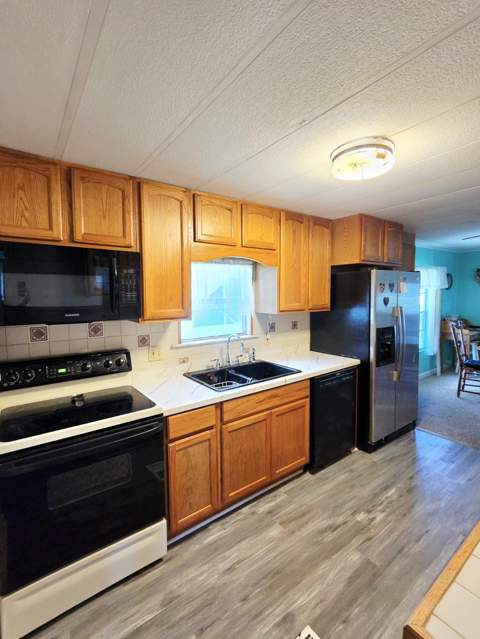 99 W Caribbean, Port St. Lucie FL - photo 21 of 60