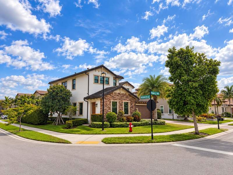 5 bedroom Single Family Residence at 10982 Pinnacle Way, Watercrest-42 Acres, Parkland — photo 3
