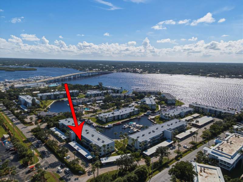 2 bedroom Condominium at 1950 SW Palm City Road #5-106, Circle Bay Yacht Club Condo, Stuart — photo 3