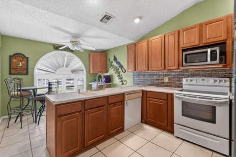1758 SE Duma Terrace, Port St. Lucie FL - photo 10 of 42