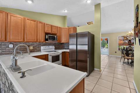 1758 SE Duma Terrace, Port St. Lucie FL - photo 12 of 42