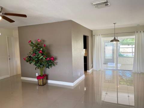 1304 SW 15th Street, Boynton Beach FL - photo 6 of 31