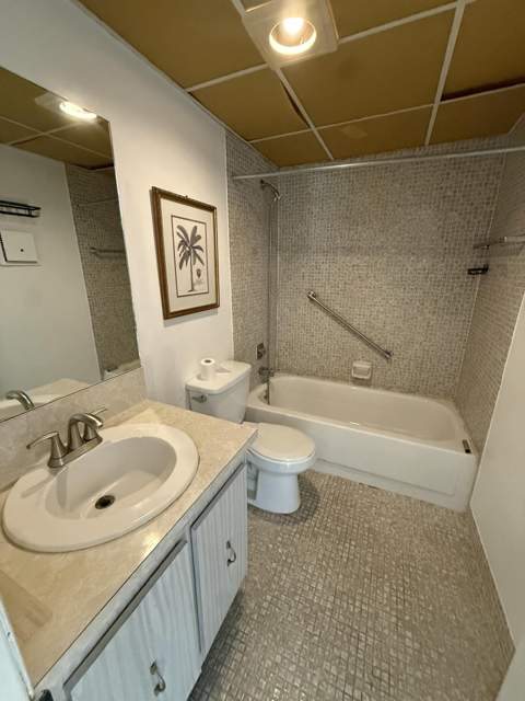 573 Flanders L, Delray Beach FL - photo 6 of 9