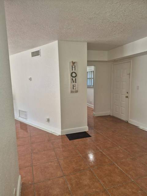 2700 Riverside Drive #106-B, Coral Springs FL - photo 11 of 26